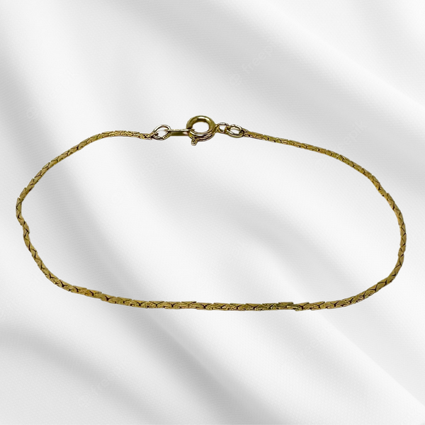 Thin Gold Herringbone Chain Bracelet