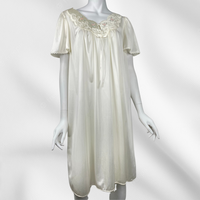 1980’s Cream Scalloped Nightgown